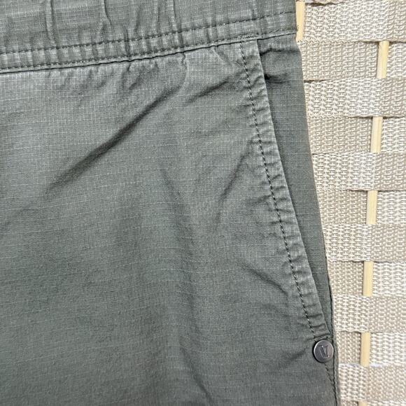 VUORI Rip Stop Wide Leg Crop Pants Women M Olive Military Green Hiking GORPCORE - Picture 5 of 9